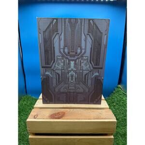 Halo Encyclopedia Deluxe Edition Hardcover Book - great condition